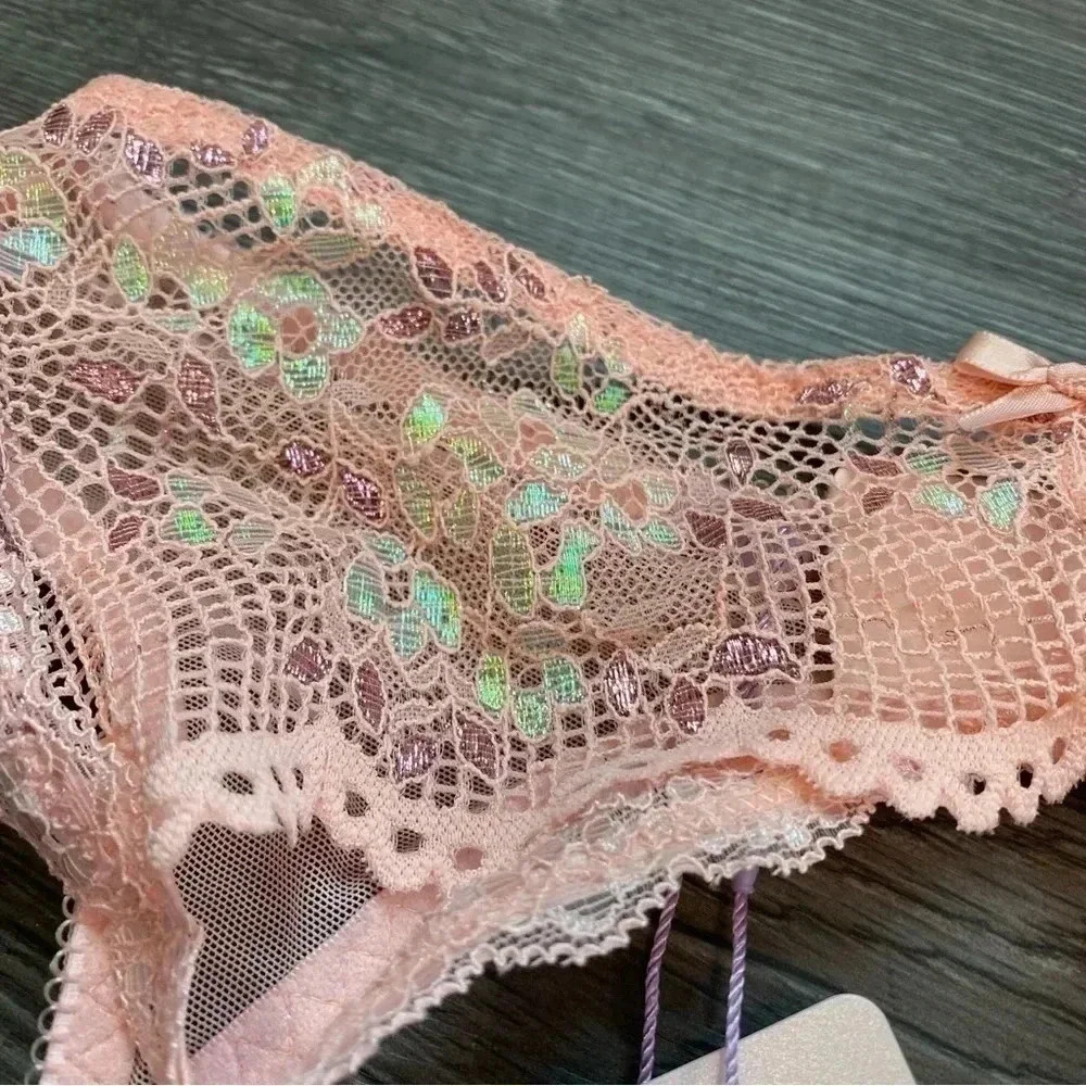 Savage X Fenty NWT Lace Garter Belt Lingerie Pink Medium - Picture 2 of 7
